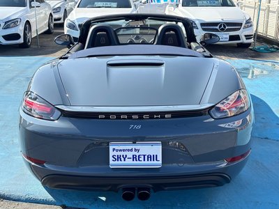 صورة 28 لـ 2016 Porsche 718