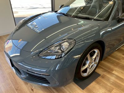 صورة 14 لـ 2016 Porsche 718