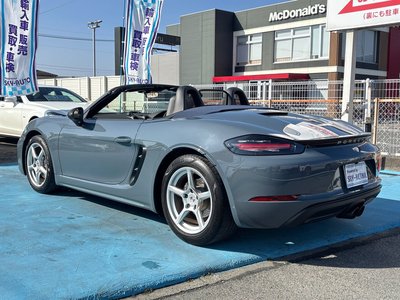 صورة 24 لـ 2016 Porsche 718