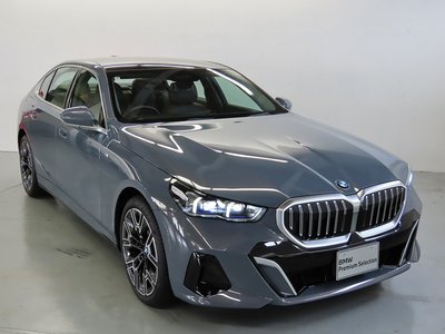 2025 BMW 5 SERIES thumbnail 22