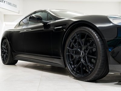 2019 Aston Martin RAPIDE — миниатюра 24