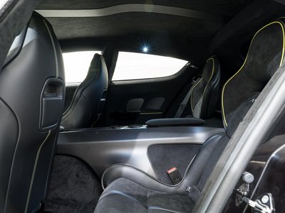 2019 Aston Martin RAPIDE — миниатюра 21
