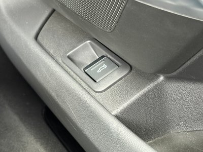 2025 AUDI E-TRON GT QUATTRO thumbnail 38