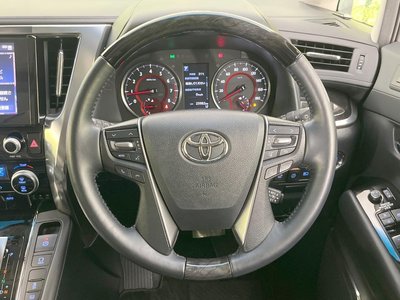 صورة 12 لـ 2022 Toyota ALPHARD
