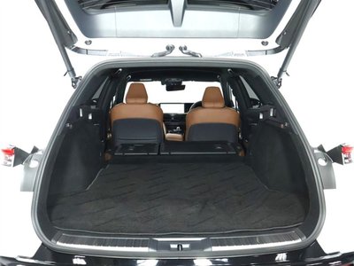 صورة 29 لـ 2026 Toyota CROWN ESTATE