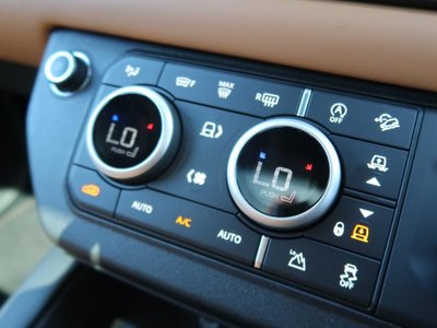 2024 LAND Rover DEFENDER thumbnail 44