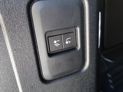 2024 LAND Rover DEFENDER thumbnail 17