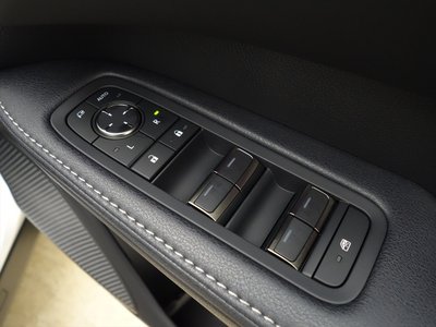 2024 Lexus RX — миниатюра 26
