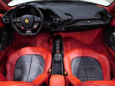 2016 Ferrari 488 SPIDER 照片 3