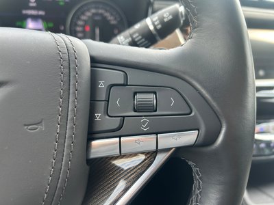 2025 Cadillac XT6 — миниатюра 28