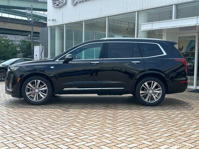 2025 Cadillac XT6 — фото 2