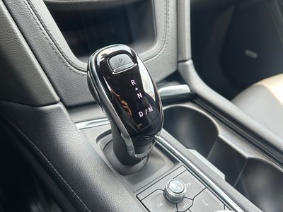 2025 Cadillac XT6 — миниатюра 36