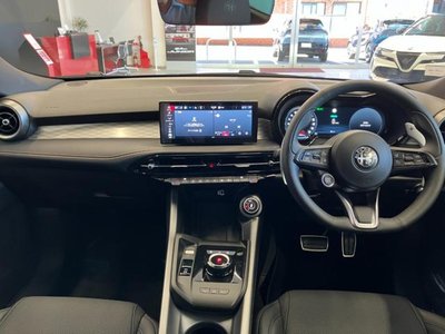 صورة 8 لـ 2025 ALFA Romeo TONALE
