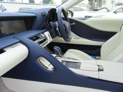 2023 Lexus LC CONVERTIBLE photo 13