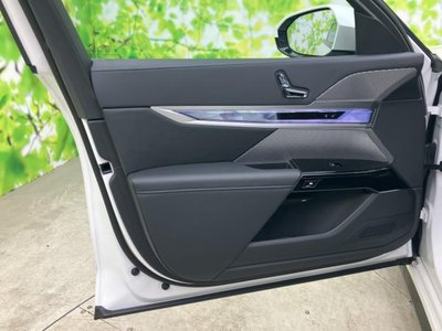 2025 BMW 7 SERIES thumbnail 24