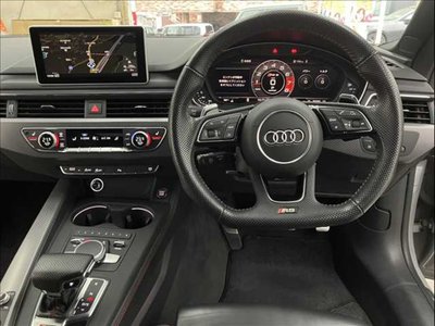صورة مصغرة 4 لـ 2018 AUDI RS5