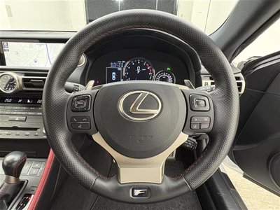 2019 Lexus RC F photo 9