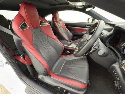 2019 Lexus RC F thumbnail 28