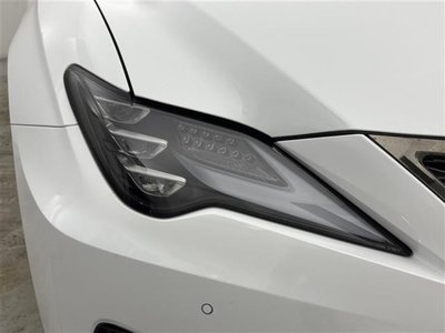 2019 Lexus RC F thumbnail 31