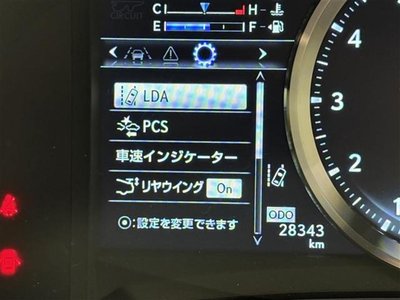 2019 Lexus RC F thumbnail 22