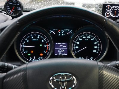 صورة 36 لـ 2009 Toyota LAND CRUISER 200