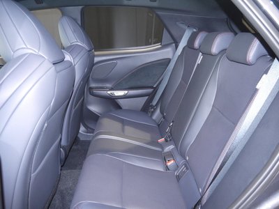 2026 Lexus LBX 缩略图 11