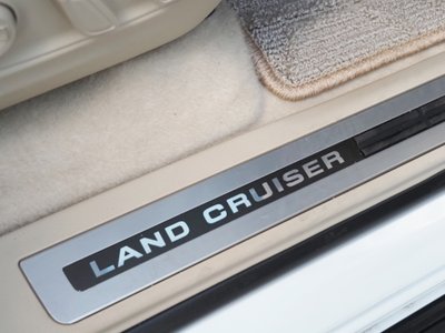 صورة 76 لـ 2023 Toyota LAND CRUISER 300