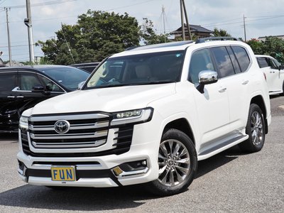 صورة 4 لـ 2023 Toyota LAND CRUISER 300