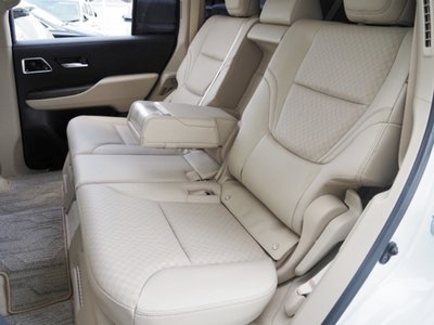 صورة 32 لـ 2023 Toyota LAND CRUISER 300