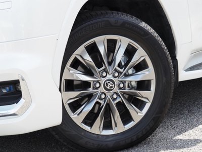 صورة 20 لـ 2023 Toyota LAND CRUISER 300