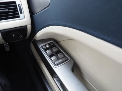 صورة 16 لـ 2011 Aston Martin RAPIDE