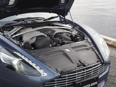 صورة 66 لـ 2011 Aston Martin RAPIDE