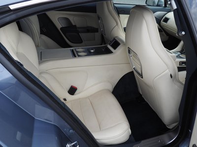 صورة 42 لـ 2011 Aston Martin RAPIDE