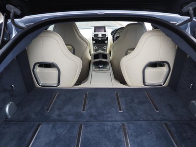 صورة 34 لـ 2011 Aston Martin RAPIDE