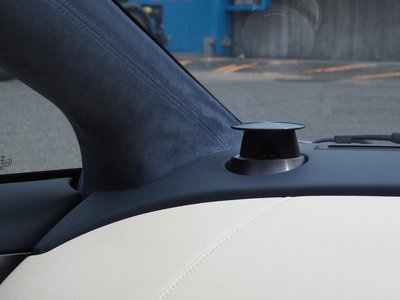 صورة 12 لـ 2011 Aston Martin RAPIDE