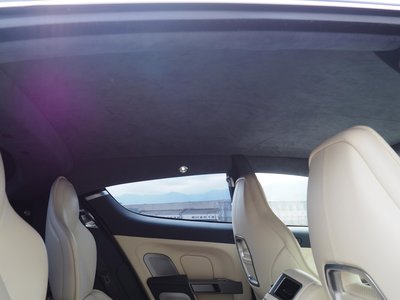 صورة 62 لـ 2011 Aston Martin RAPIDE