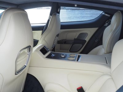 صورة 41 لـ 2011 Aston Martin RAPIDE