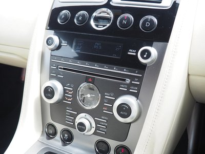 صورة 8 لـ 2011 Aston Martin RAPIDE