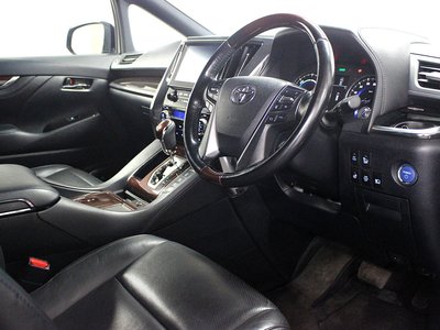 2017 Toyota ALPHARD 照片 17