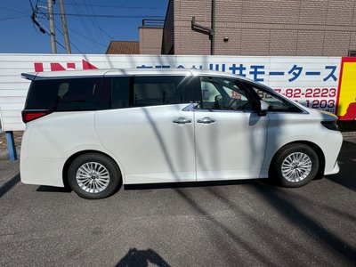 2026 Toyota ALPHARD — фото 15