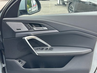 صورة 27 لـ 2024 BMW IX2