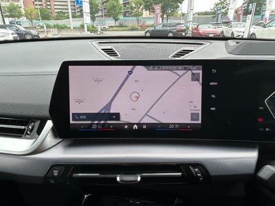 صورة 44 لـ 2024 BMW IX2