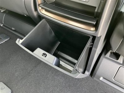 صورة 46 لـ 2026 Toyota ALPHARD