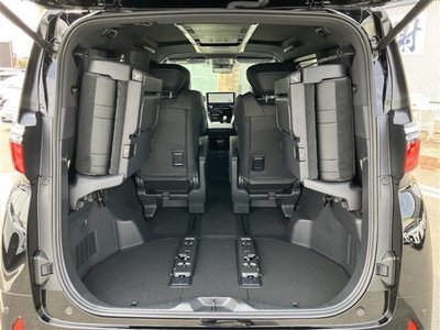 صورة 14 لـ 2026 Toyota ALPHARD