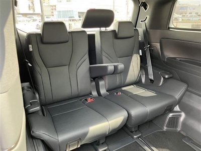 صورة 57 لـ 2026 Toyota ALPHARD