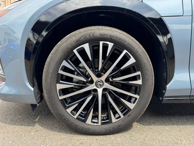 صورة مصغرة 35 لـ 2023 Lexus RZ