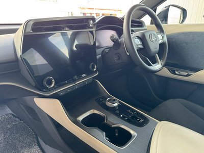 صورة مصغرة 53 لـ 2023 Lexus RZ