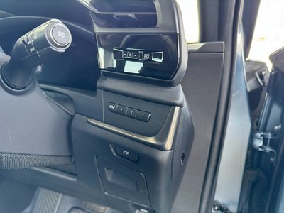 صورة مصغرة 46 لـ 2023 Lexus RZ