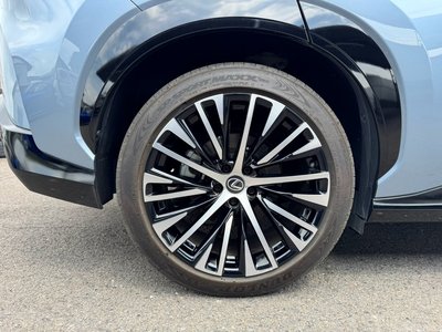 صورة مصغرة 37 لـ 2023 Lexus RZ