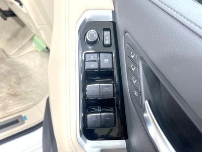 صورة 53 لـ 2023 Toyota LAND CRUISER 300